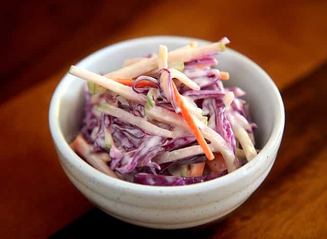 cabbage and carrots coleslaw 
