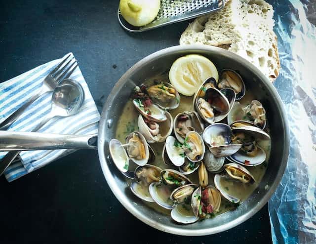clams in white sauce