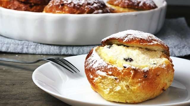 cottage cheese stuffed delicious buns