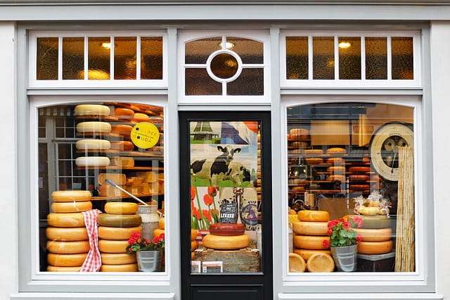 Gouda cheese market shop
