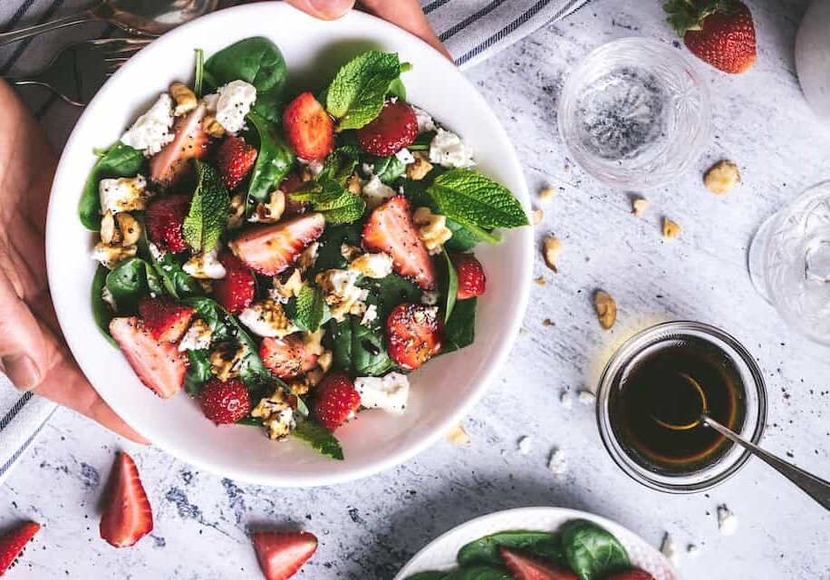 feta cheese, spinach, mint, strawberry's and walnuts salad