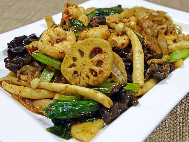 mushroom and vegetables stir fry Asian dish