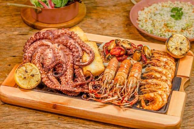 octopus and seafood plater