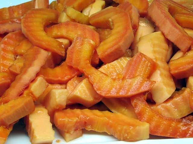 Papaya segments