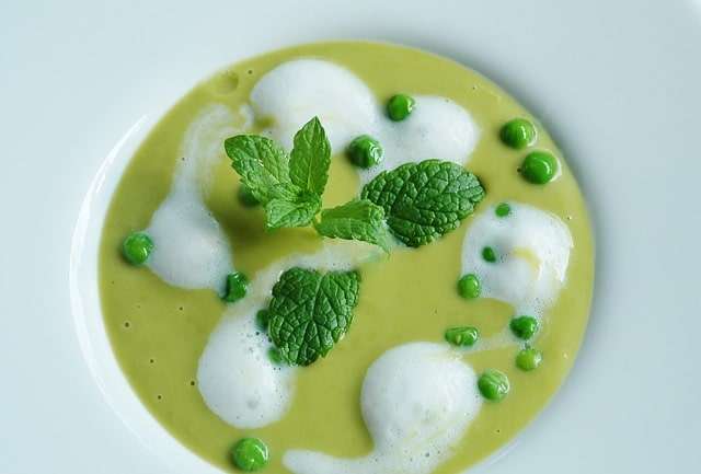 Cream of pea and mint soup