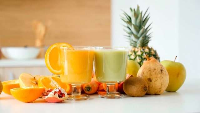 Pears and multiple fruits juice