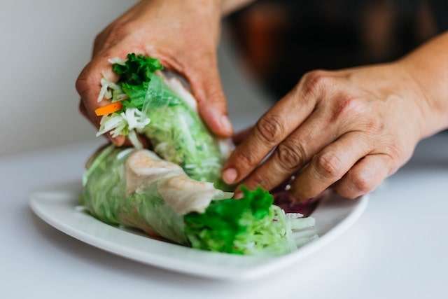 Romaine lettuce and vegetable roll