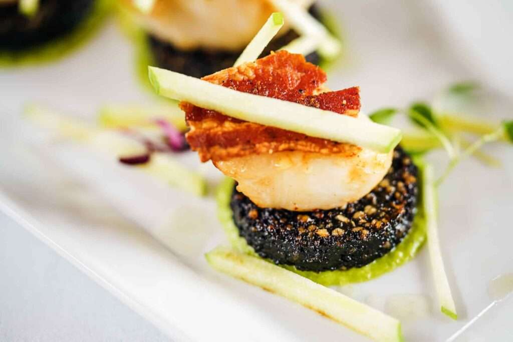 Scallops, black pudding, apple and bacon 