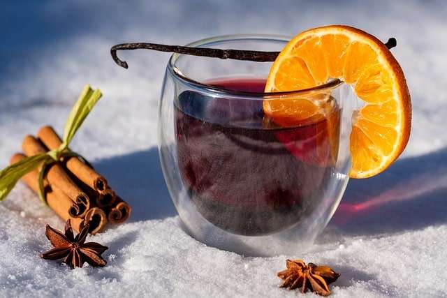 Star anise and cinnamon in Mulled wine