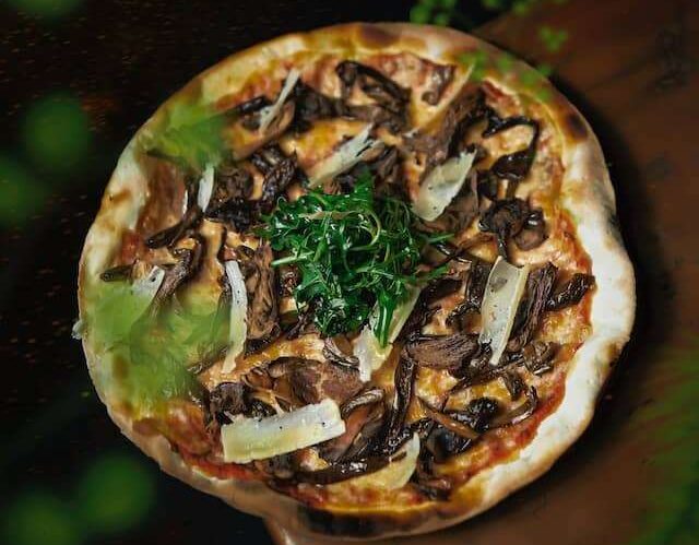 Truffle and cheese pizza
